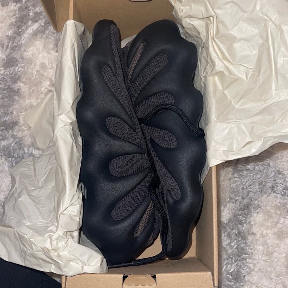 Authentic new yeezy 450, dark slate, size 6 mens.